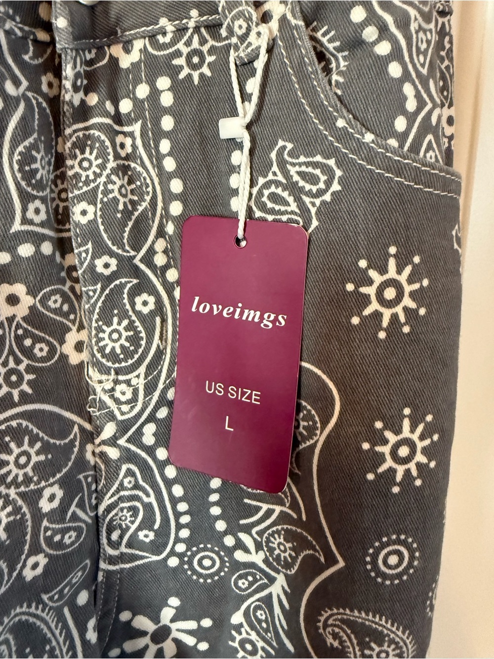 NWT Loveimgs Gray Bandana Print Wide Leg Jeans | Size Large - Picture 5 of 5